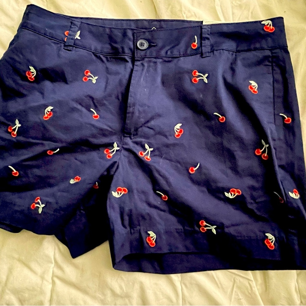 St John’s Bay women’s embroidered cherry shorts Sz 16